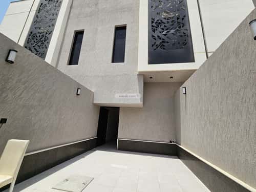 4 bedroom floor in Al Janadriyah 3