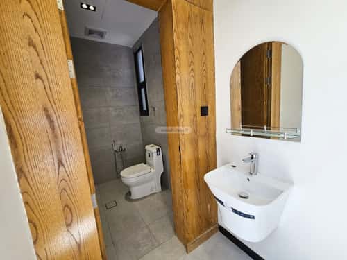 4 bedroom floor in Al Janadriyah 12