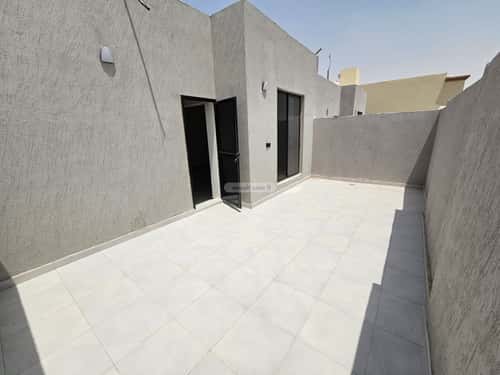 4 bedroom floor in Al Janadriyah 13