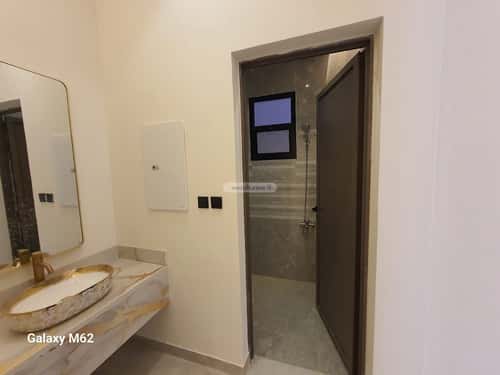 4 bedroom floor in Badr 9