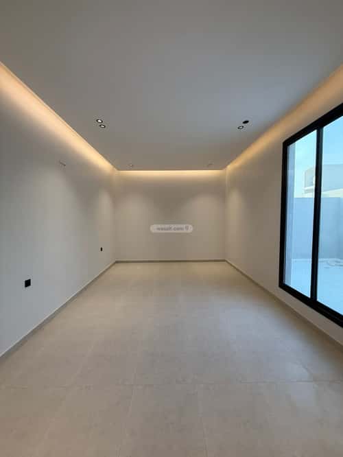 5 bedroom floor in Al Janadriyah 4