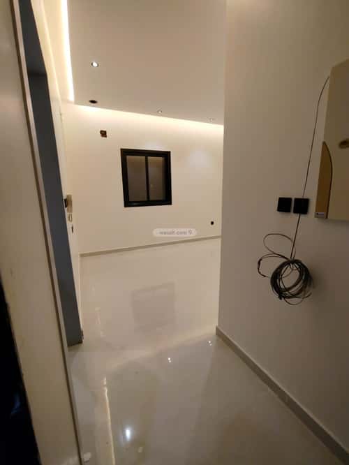 3 bedroom floor in Al Janadriyah 7