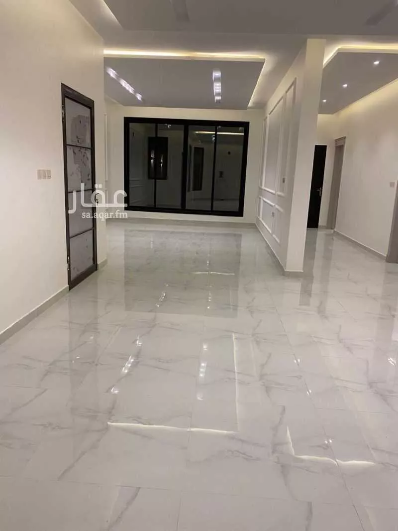 8 bedroom villa in Al Rimal 3