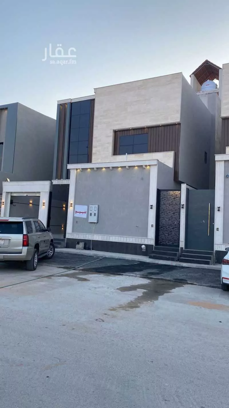 8 bedroom villa in Al Rimal 6