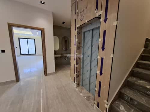 5 bedroom villa in Al Aridh 1