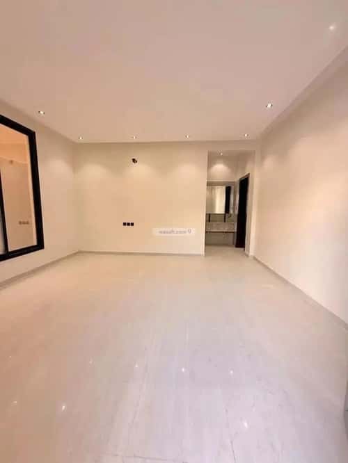 5 bedroom villa in Okaz 8