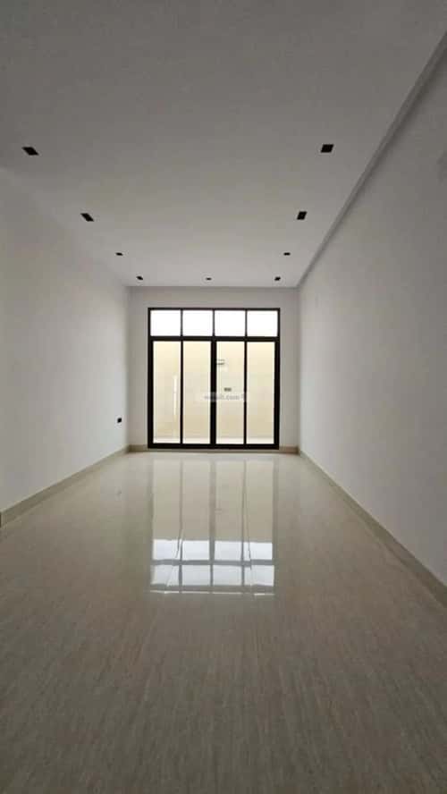 6 bedroom villa in Al Uraija Al Gharbi 11