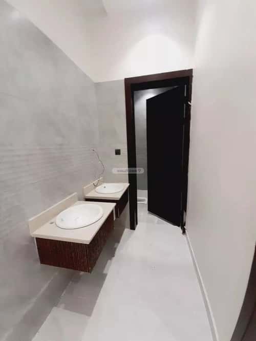 فيلا 4 غرف في عكاظ 9