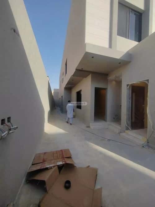 5 bedroom villa in Al Hazm 2