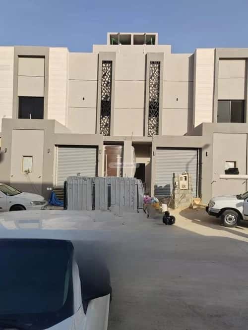 5 bedroom villa in Al Hazm 3