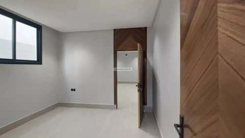 5 bedroom villa in Okaz 7