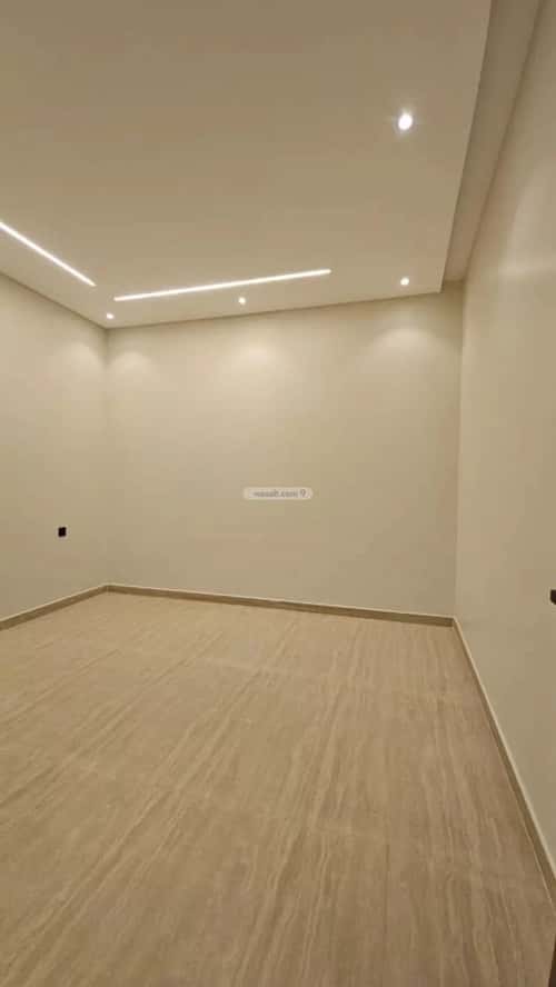 4 bedroom floor in Tuwaiq 8