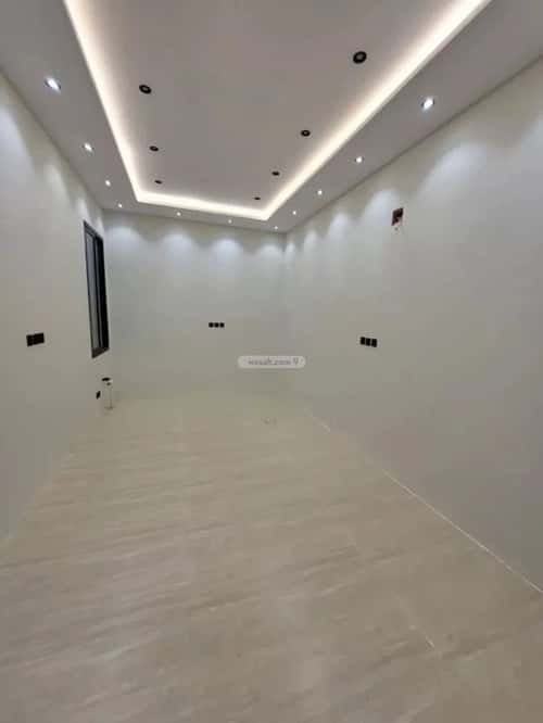 3 bedroom floor in Tuwaiq 15