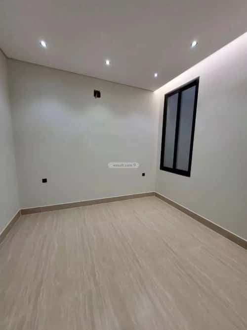 3 bedroom floor in Tuwaiq 4