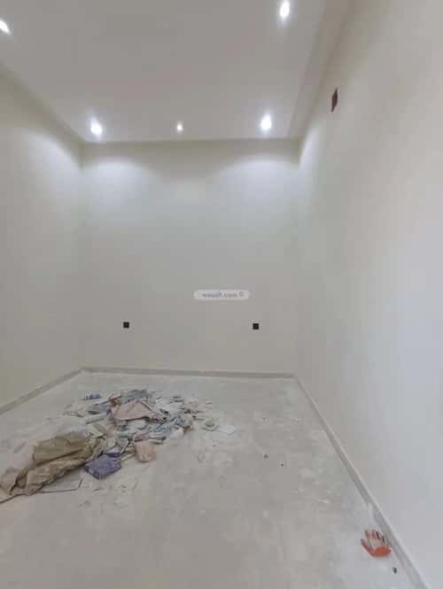 6 bedroom villa in Al Uraija Al Gharbi, Riyadh 9
