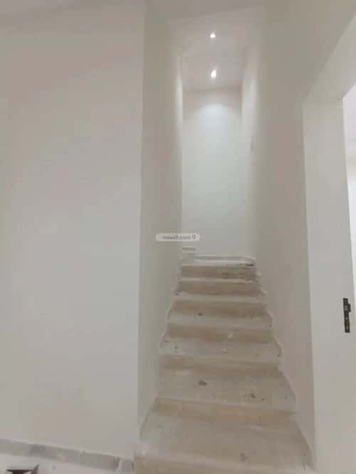 6 bedroom villa in Al Uraija Al Gharbi, Riyadh 10