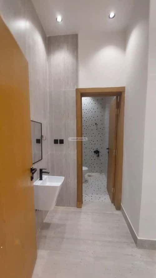 3 bedroom floor in Tuwaiq 5