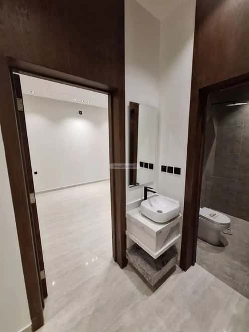 5 bedroom villa in Al Awali 3