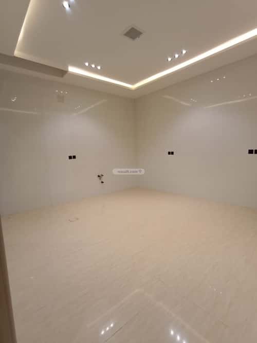 6 bedroom villa in Al Janadriyah 7