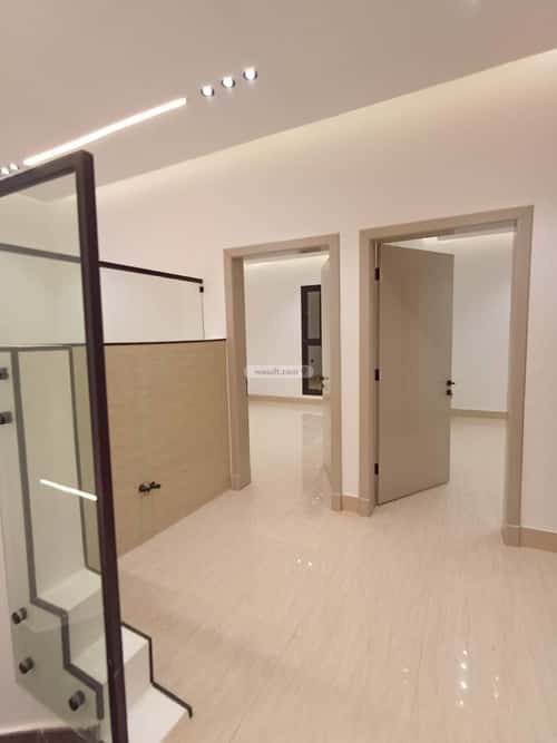 6 bedroom villa in Al Janadriyah 5