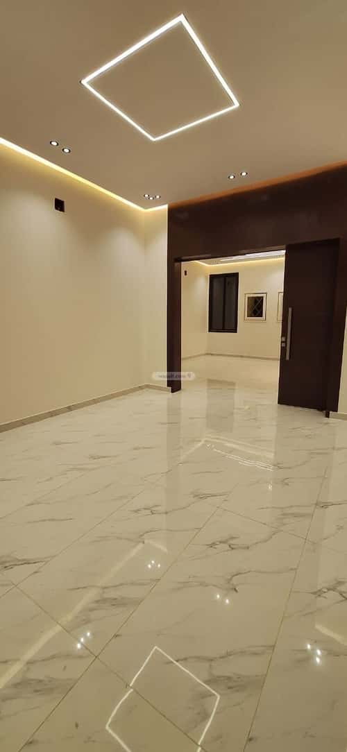4 bedroom floor in Al Janadriyah 2