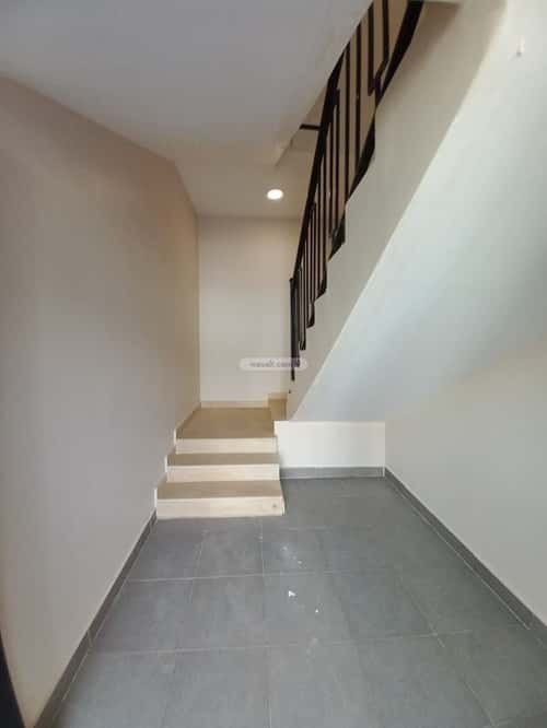 6 bedroom floor in Al Janadriyah 4