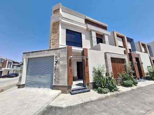 6 bedroom villa in Al Rimal 3