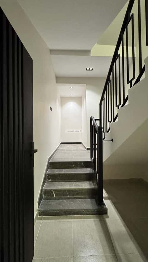 3 bedroom floor in As Suwaidi 2