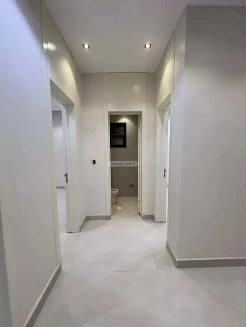 4 bedroom floor in Tuwaiq 1