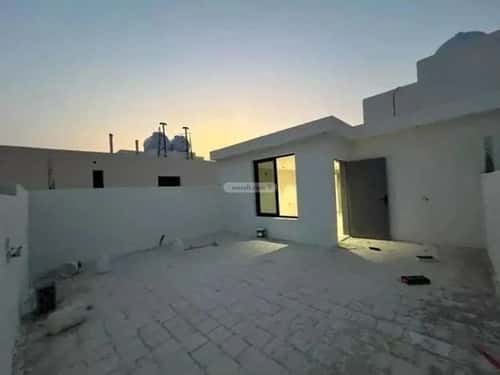 فيلا 8 غرف في العريجاء الغربي 7