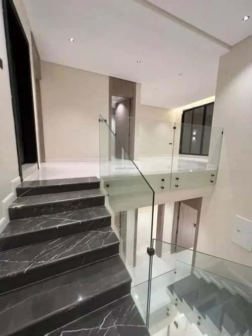 فيلا 6 غرف في العريجاء الغربي 3