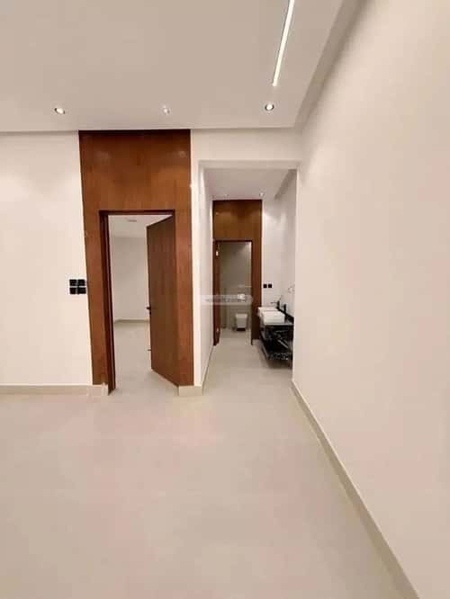 5 bedroom villa in Okaz 10