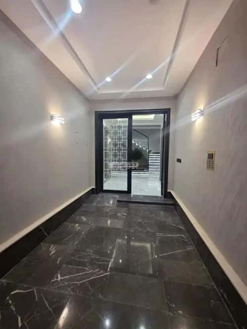 5 bedroom apartment in Al Hazm 9