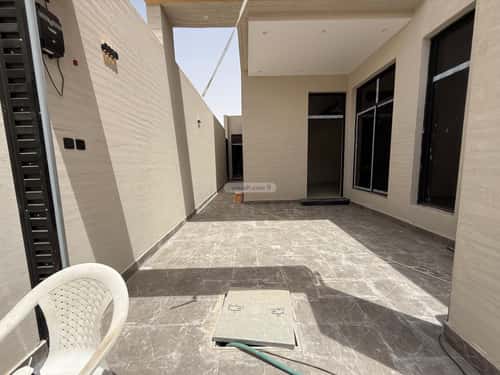 5 bedroom villa in Al Yarmouk 14