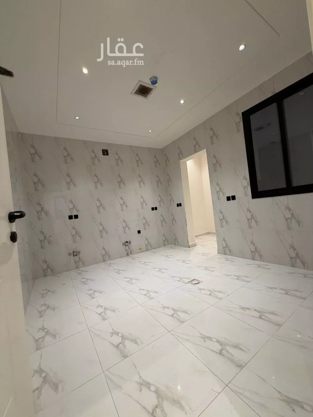 4 bedroom apartment in Dhahrat Namar 9