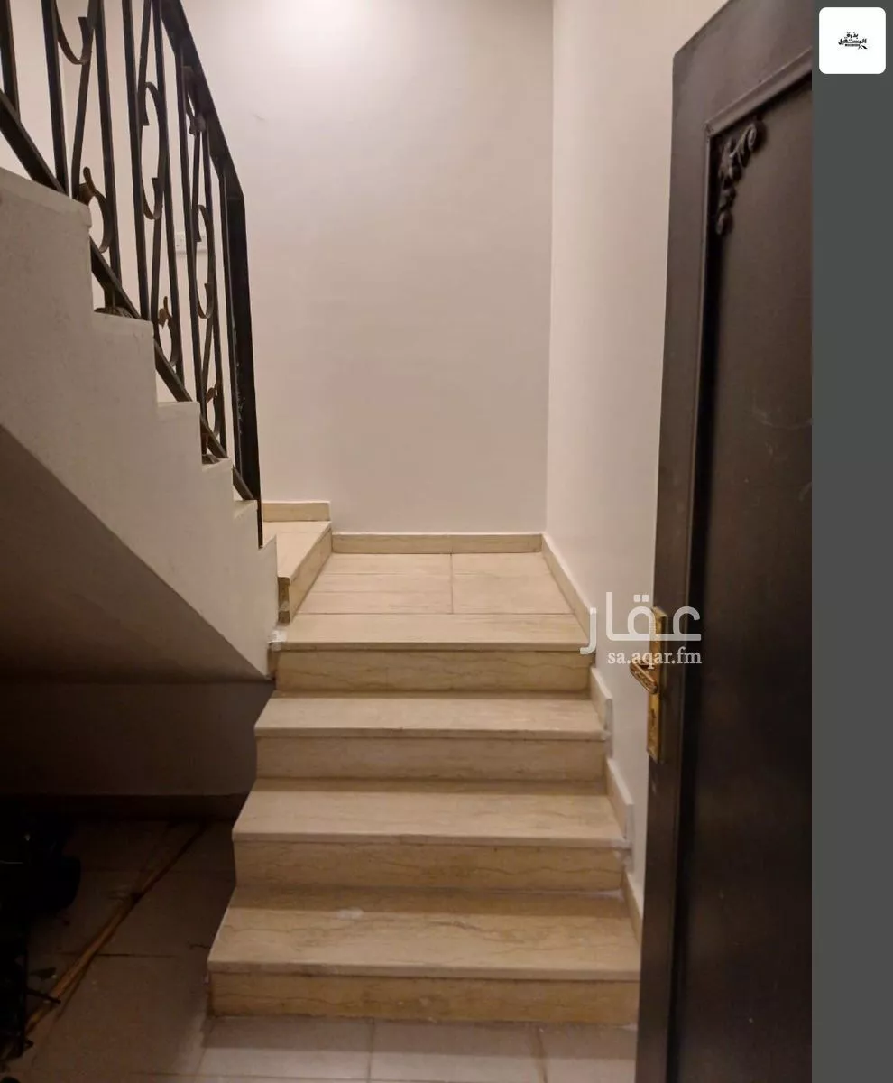 3 bedroom floor in Al Munsiyah 3