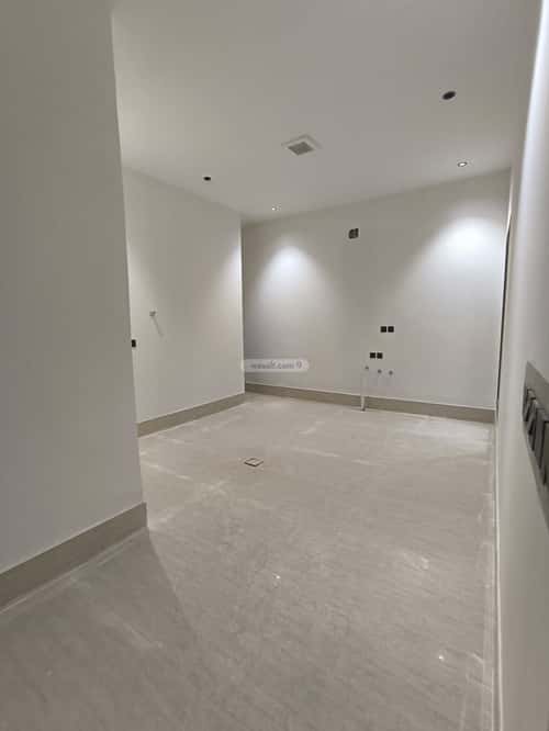 6 bedroom floor in Tuwaiq 1