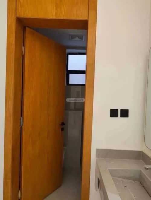 فيلا 8 غرف في ديراب 13