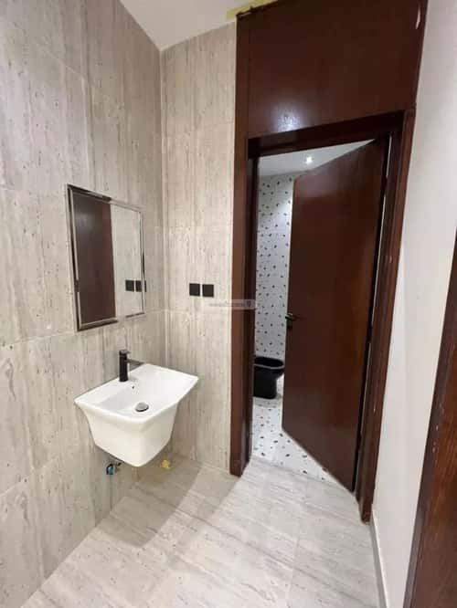5 bedroom floor in Tuwaiq 2