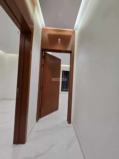 5 bedroom villa in Al Janadriyah 4