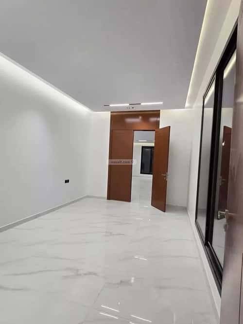 5 bedroom villa in Al Janadriyah 2