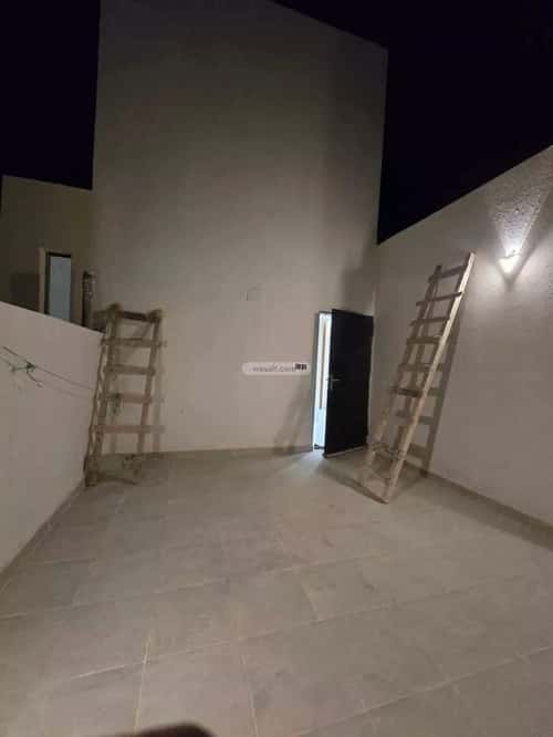 5 bedroom villa in Al Janadriyah 11