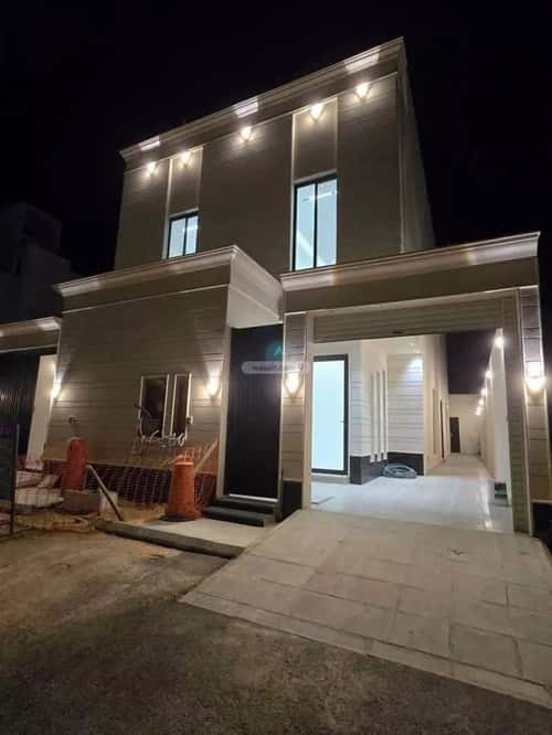 5 bedroom villa in Al Janadriyah 6