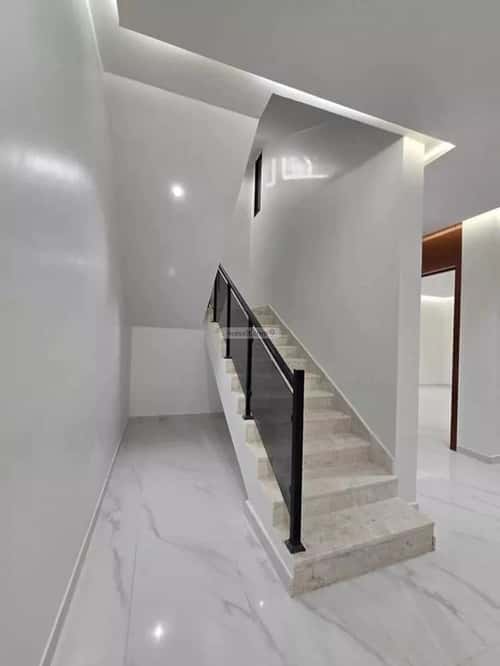 5 bedroom villa in Al Janadriyah 3