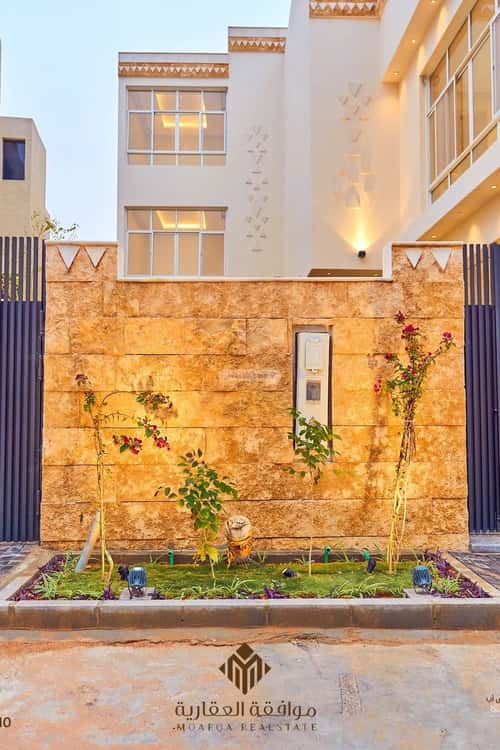 6 bedroom villa in Al Mahdiyyah 9