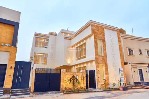 6 bedroom villa in Al Mahdiyyah 2
