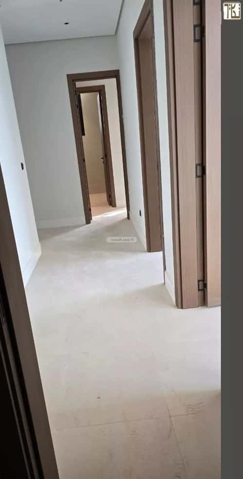 3 bedroom apartment in Al Rawdah 4
