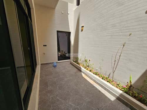 5 bedroom villa in Al Yarmouk 11