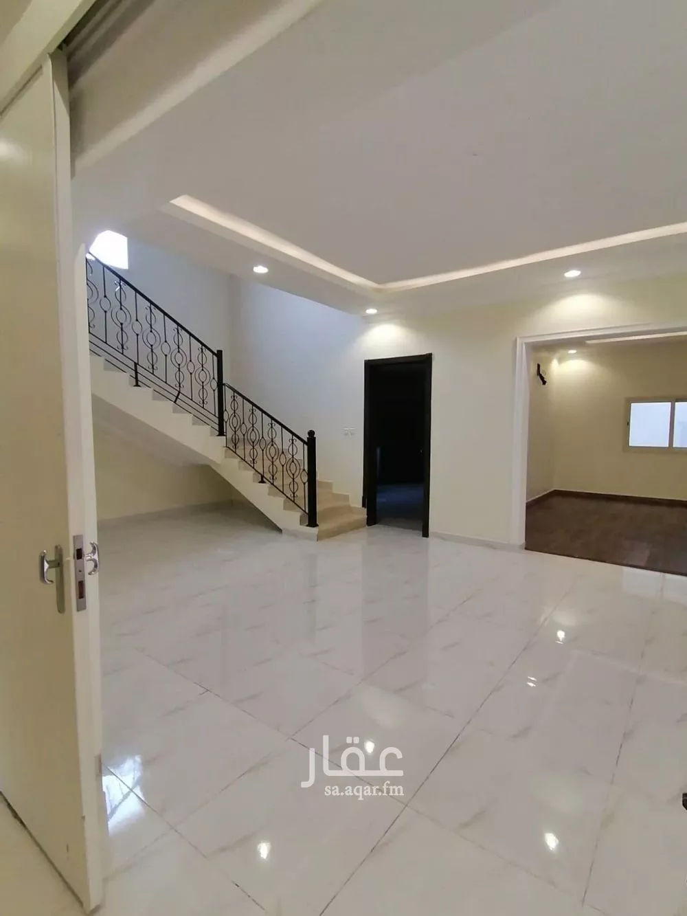6 bedroom villa in At Tahliyah, Eastern Province 5