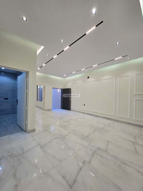 4 bedroom floor in As Suwaidi 9